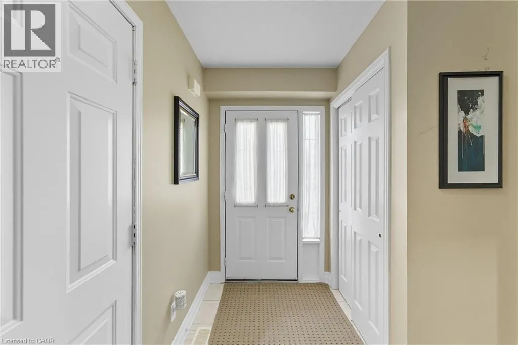 27 GLENHOLLOW Drive