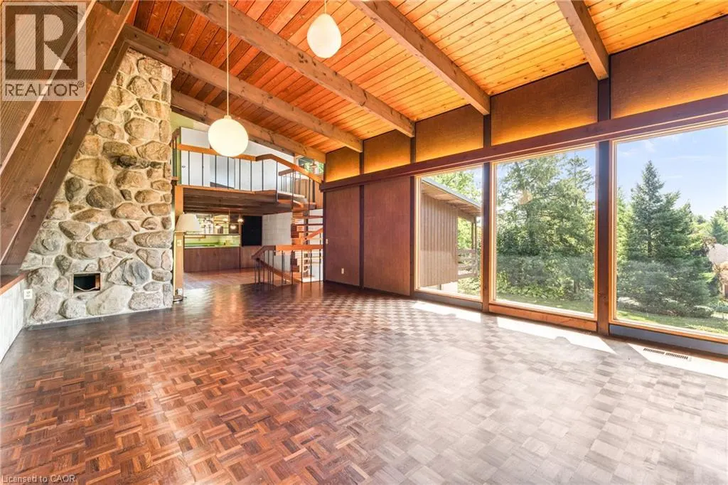 121 GRAND HILL Drive