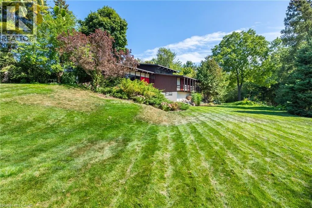 121 GRAND HILL Drive