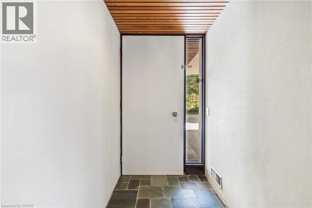 121 GRAND HILL Drive