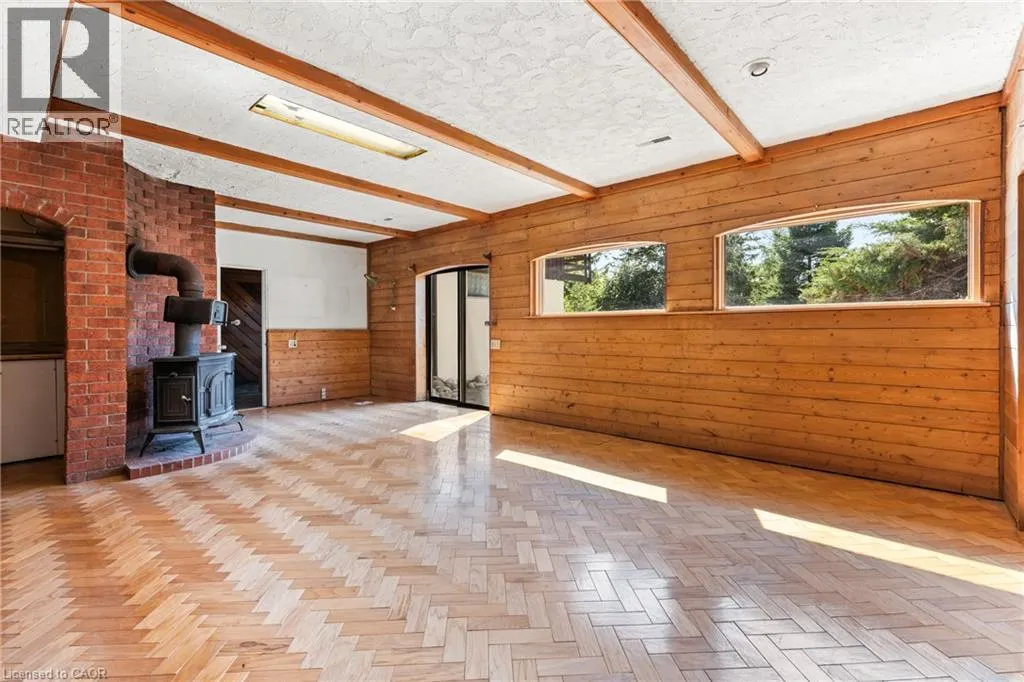121 GRAND HILL Drive