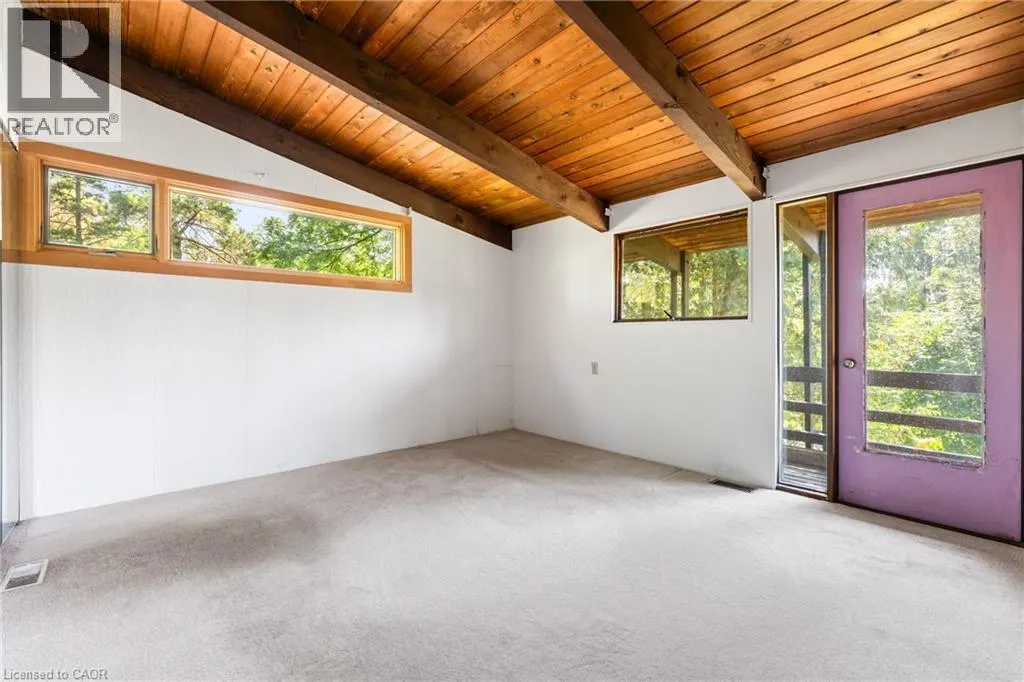 121 GRAND HILL Drive