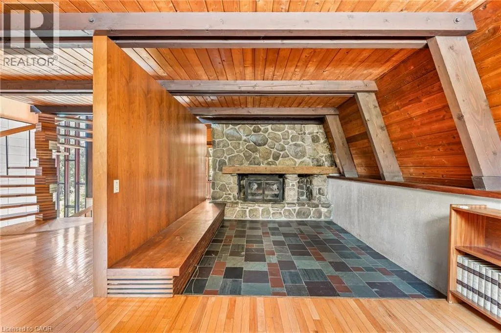 121 GRAND HILL Drive