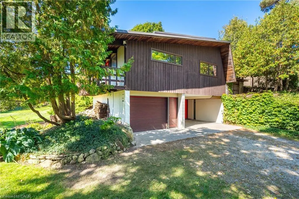 121 GRAND HILL Drive