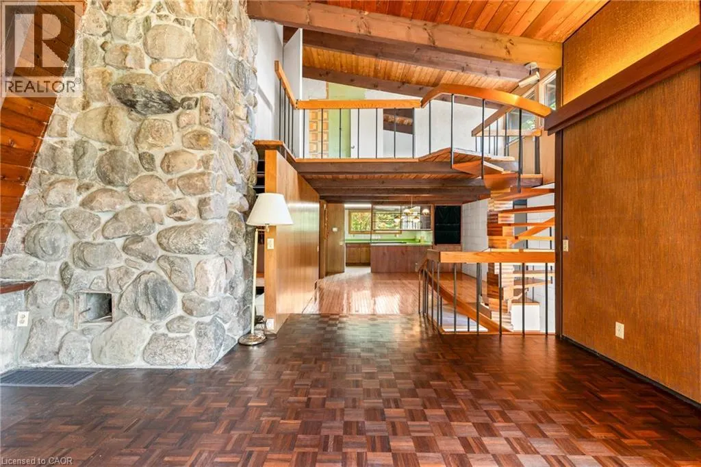 121 GRAND HILL Drive