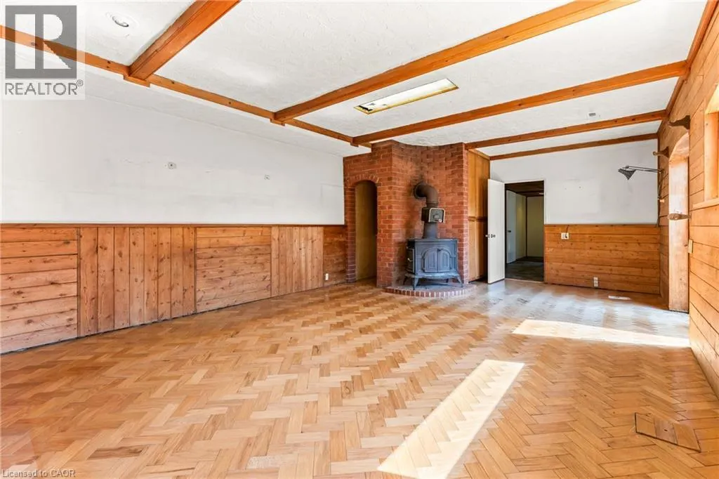 121 GRAND HILL Drive