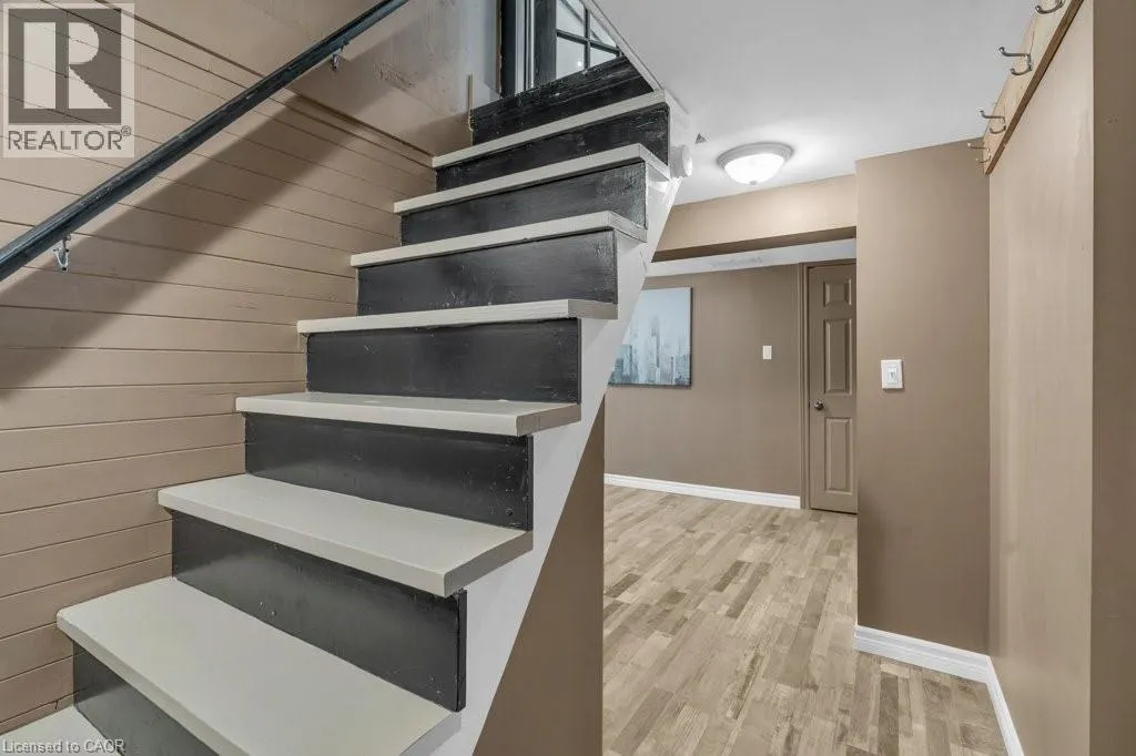18 ST CLAIR Avenue