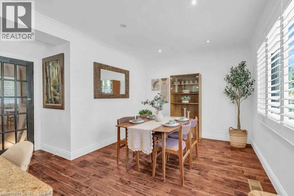 18 ST CLAIR Avenue