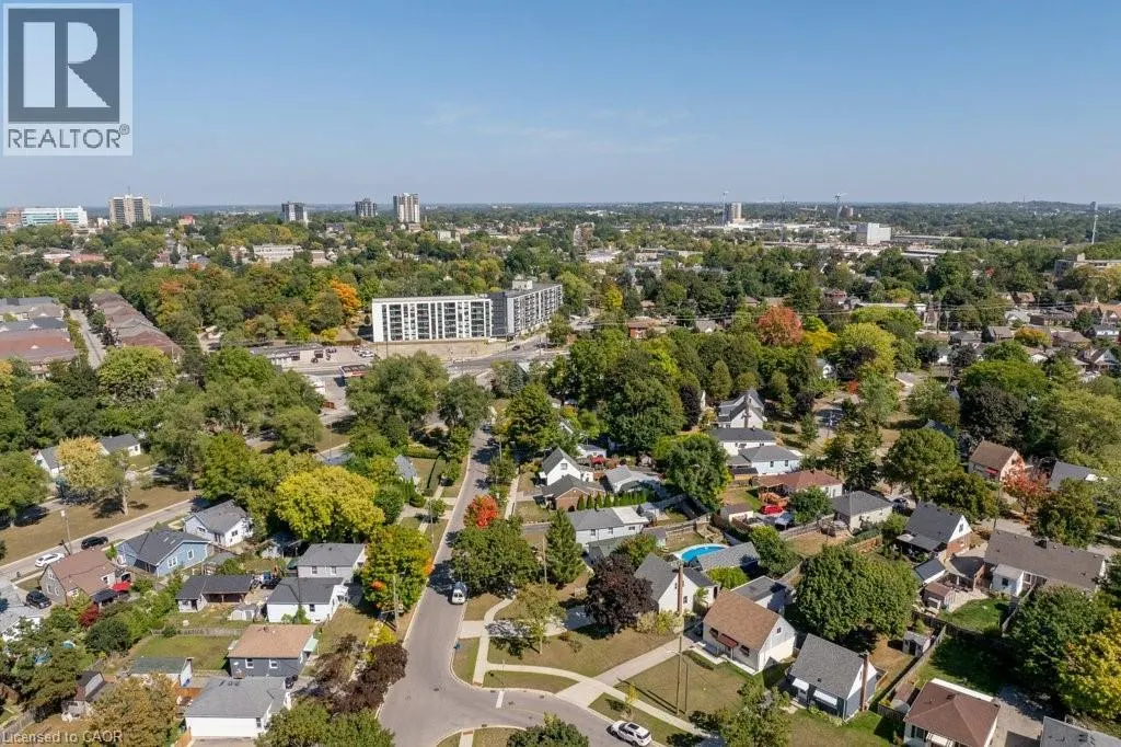 18 ST CLAIR Avenue