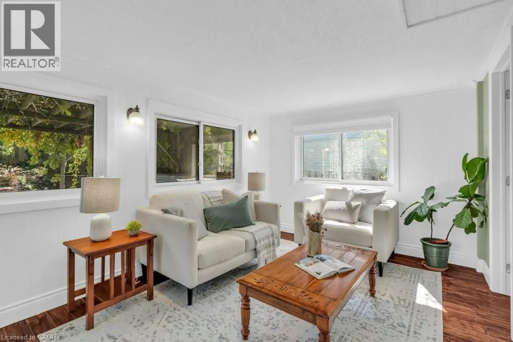 18 ST CLAIR Avenue