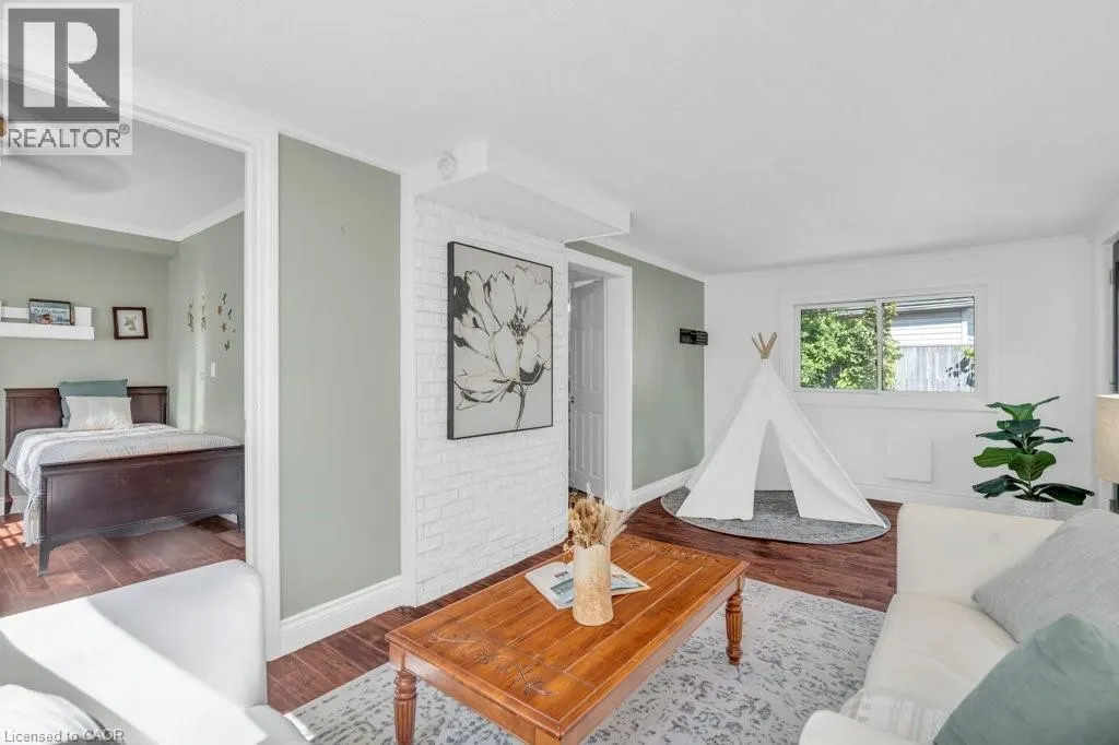 18 ST CLAIR Avenue