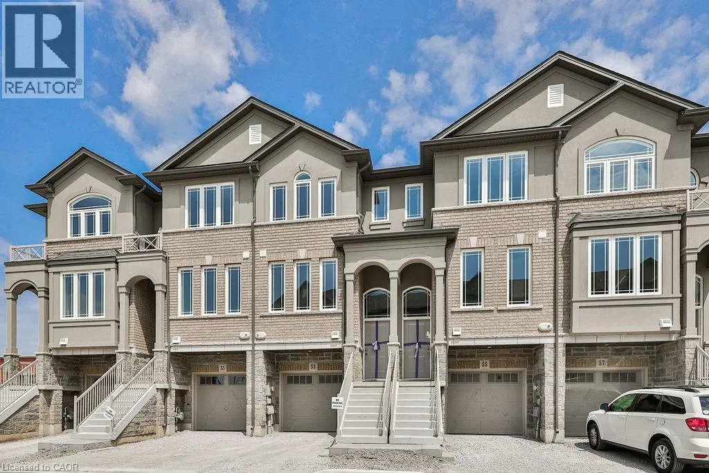 53 AQUARIUS Crescent