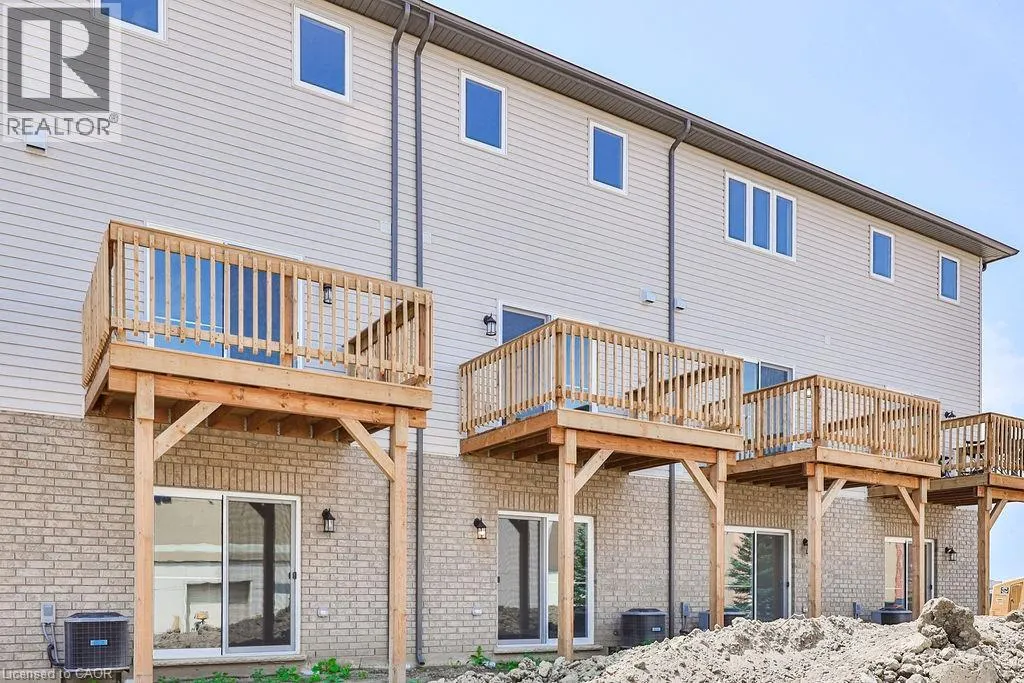 53 AQUARIUS Crescent