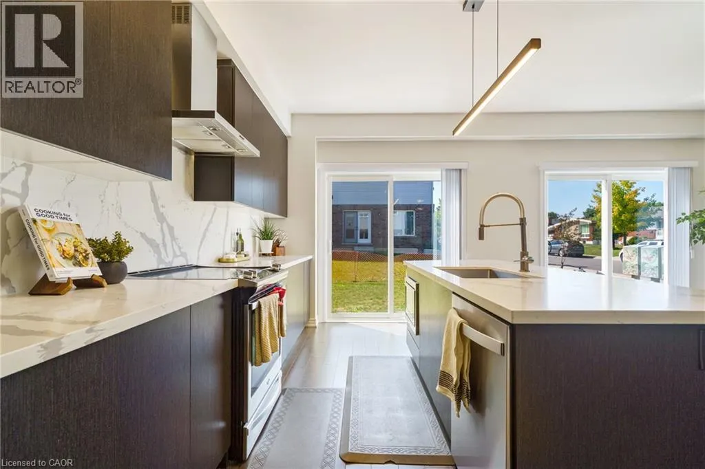 60 BOBOLINK Road
