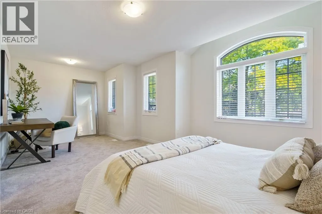 60 BOBOLINK Road