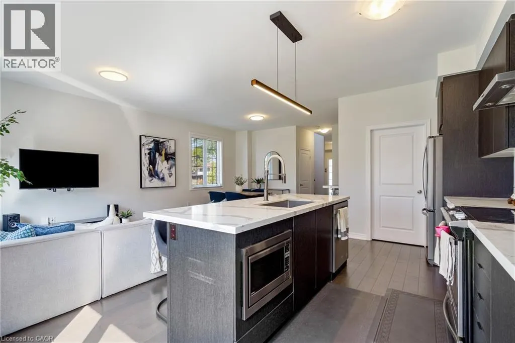 60 BOBOLINK Road
