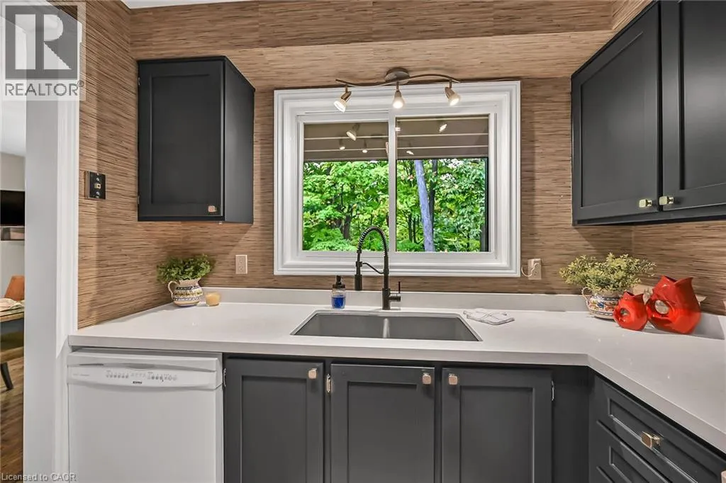 1560 KERN'S Road Unit# 7, #7