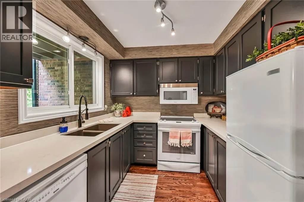 1560 KERN'S Road Unit# 7, #7