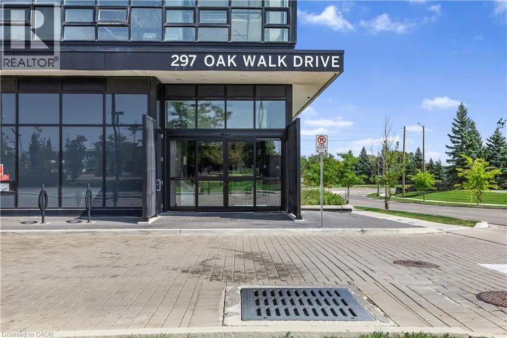 297 OAK WALK Drive Unit# 906, #906