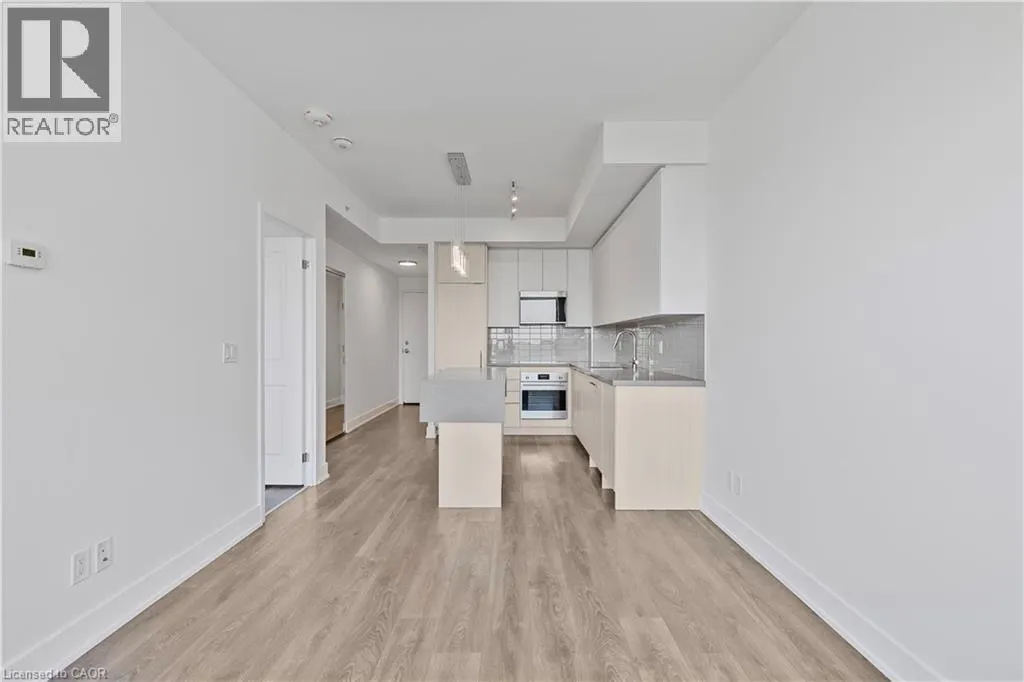 297 OAK WALK Drive Unit# 906, #906
