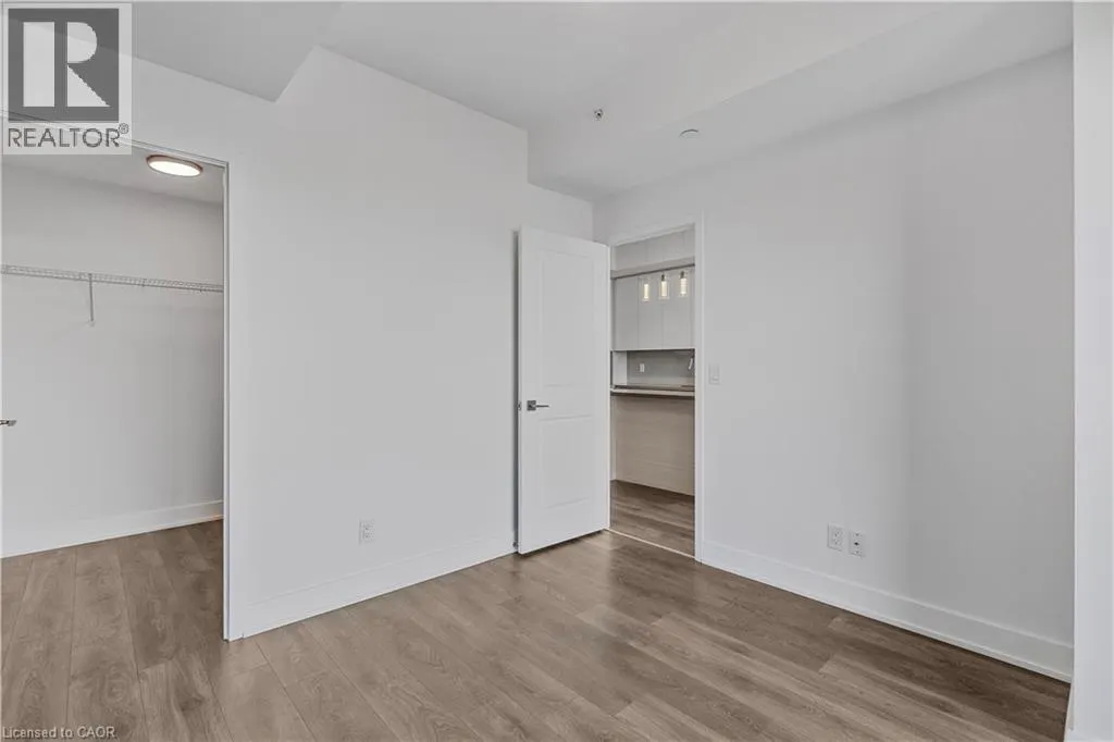 297 OAK WALK Drive Unit# 906, #906