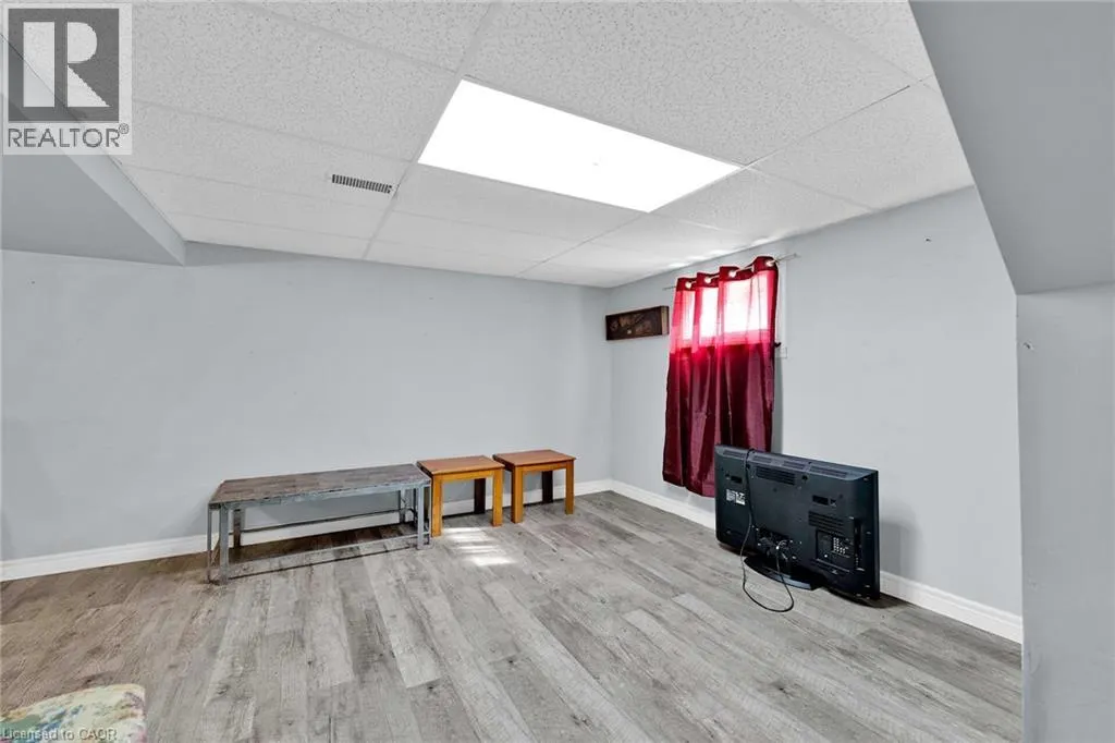 51 SHADYSIDE Avenue