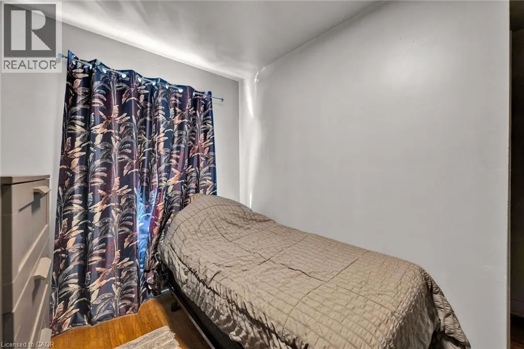 51 SHADYSIDE Avenue