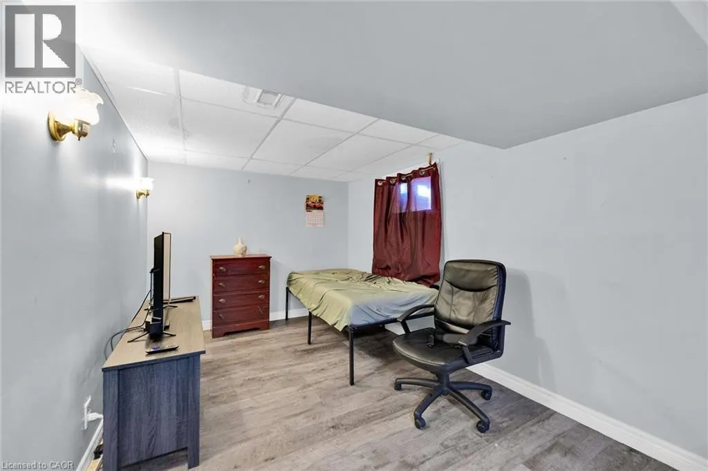 51 SHADYSIDE Avenue