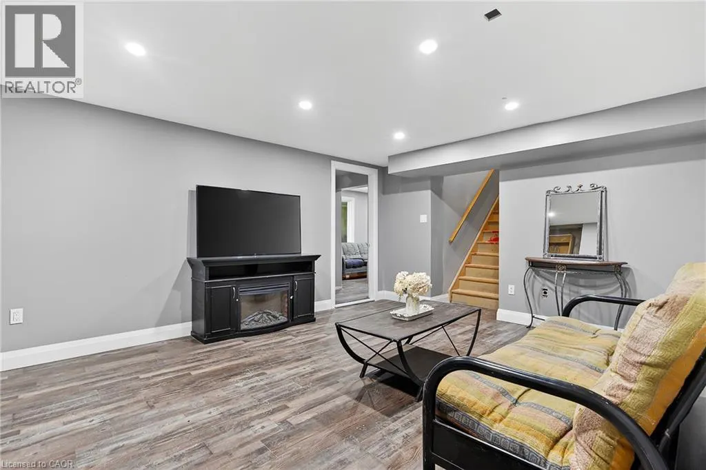 7146 NOAH ROAD, R.R. # 1 Road