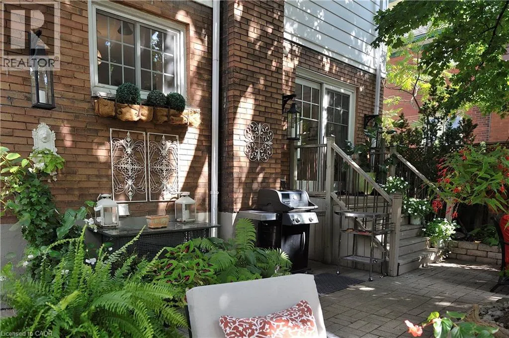 43 TROY Street