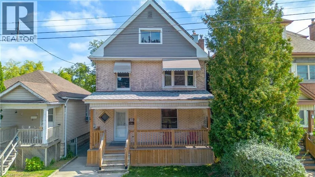 134 ROSSLYN Avenue N
