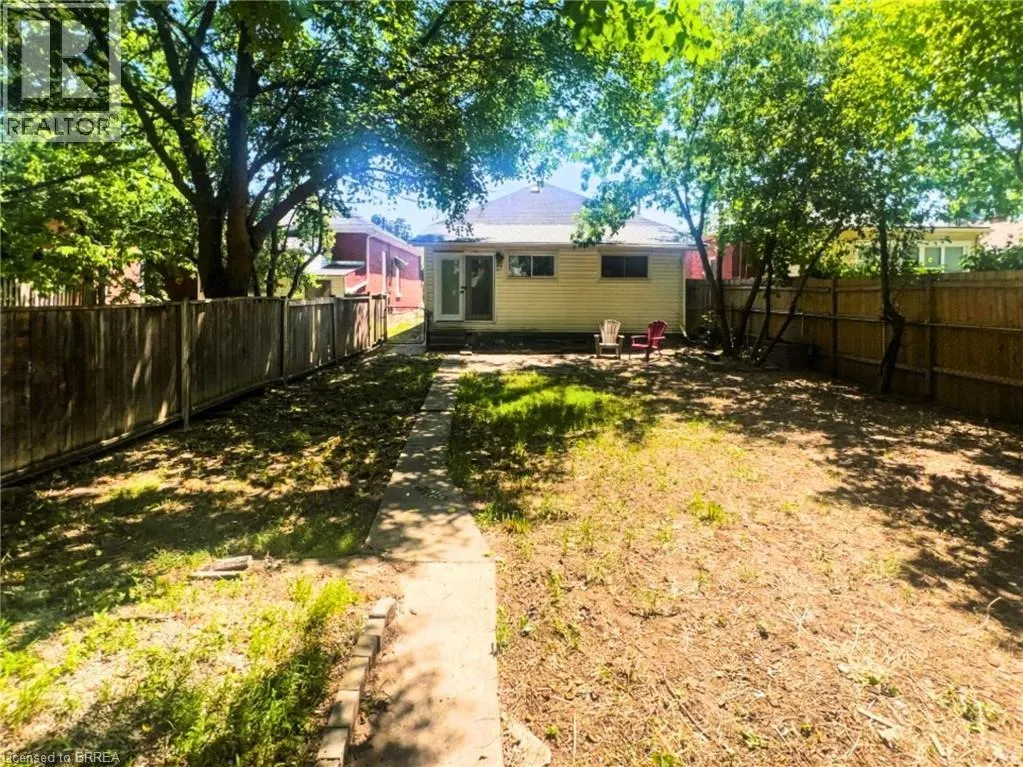13 SALISBURY Avenue