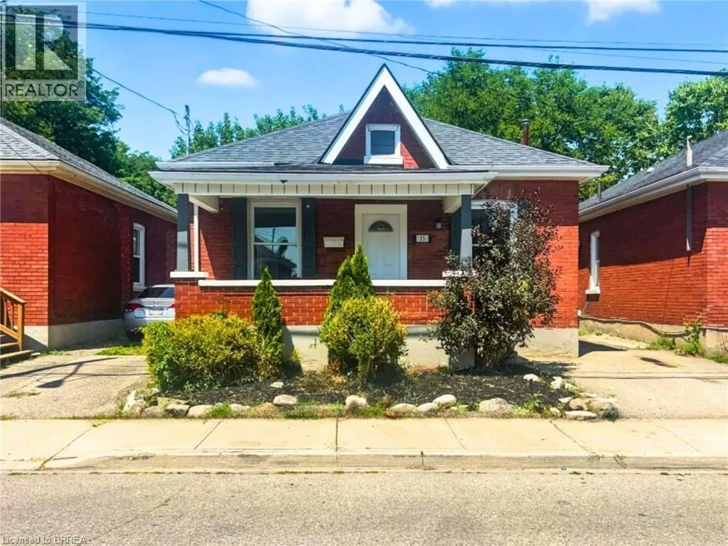 13 SALISBURY Avenue