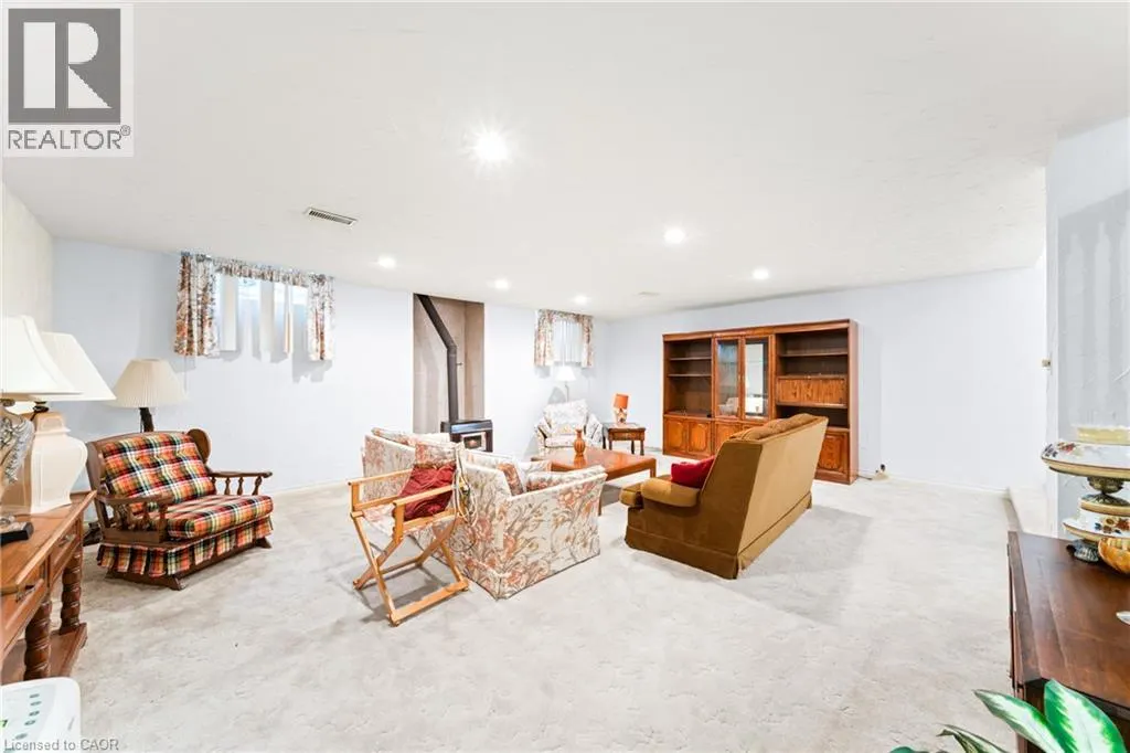 462 WINCHESTER Drive
