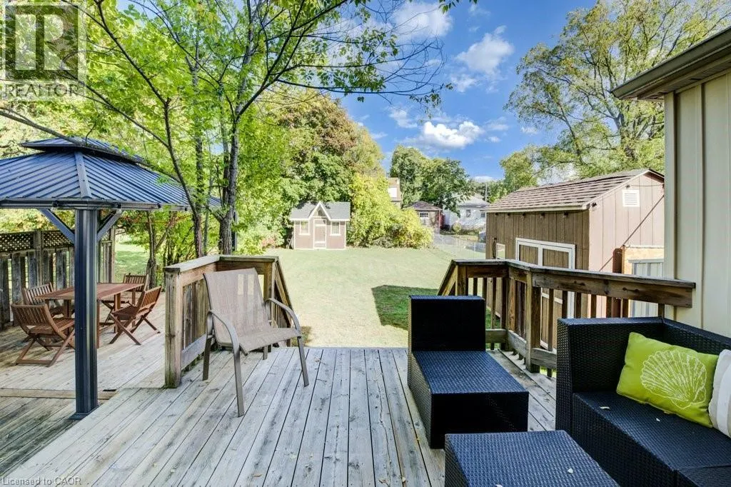207 HEDLEY Street