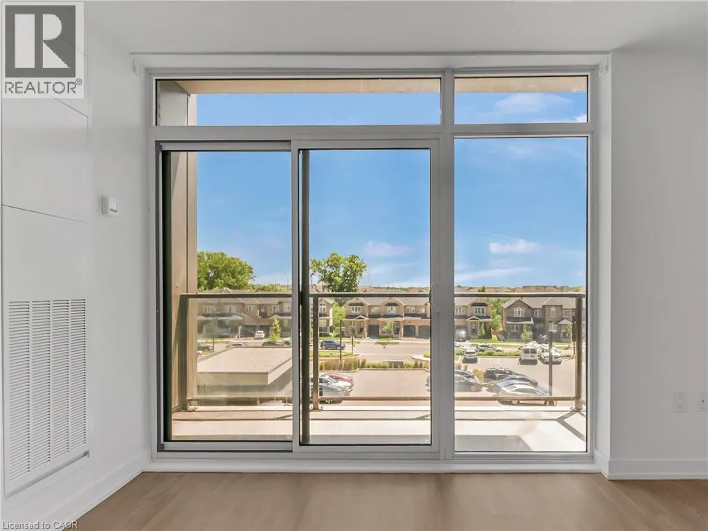 450 DUNDAS Street Unit# 319, #319