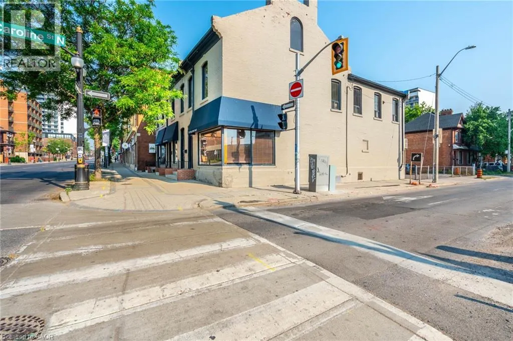 216-220 KING Street W