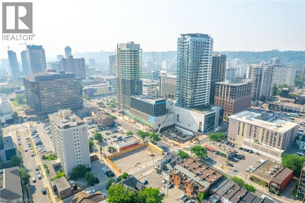 216-220 KING Street W