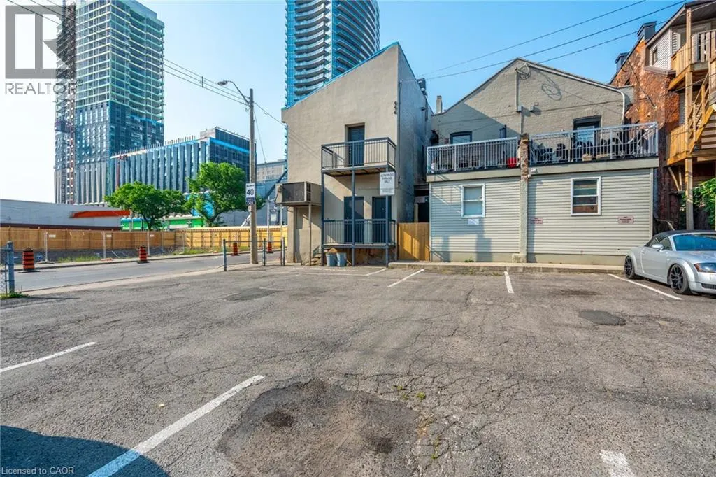 216-220 KING Street W