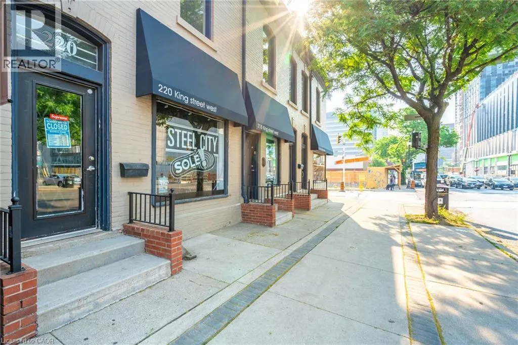 216-220 KING Street W