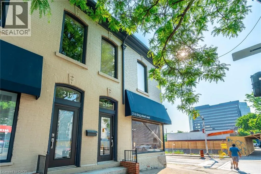 216-220 KING Street W