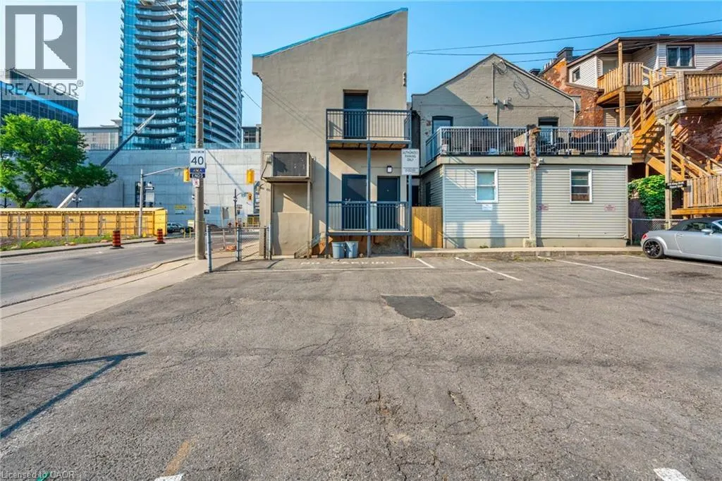 216-220 KING Street W