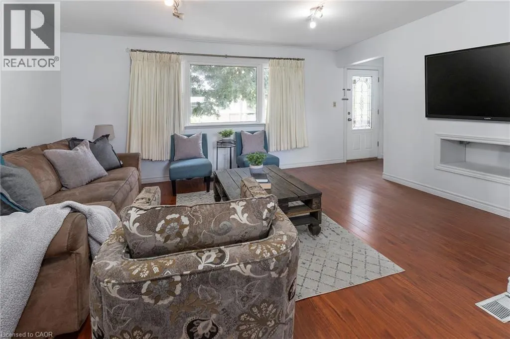 493 UPPER GAGE Avenue