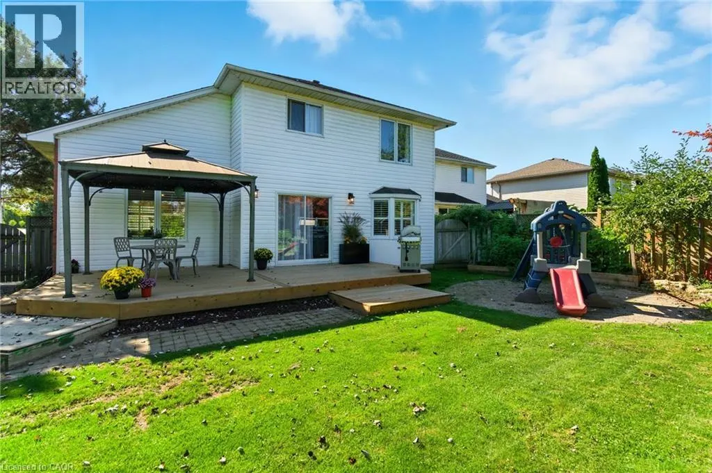 2 CALEDONIA Avenue
