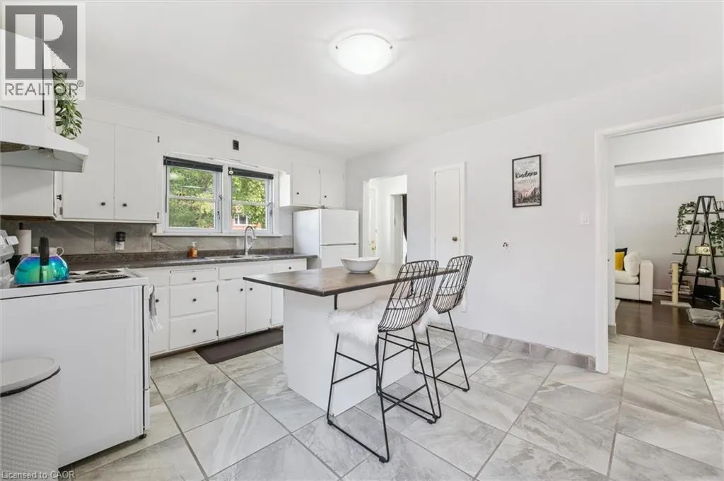 115 MARLBOROUGH Avenue Unit# 2, #2