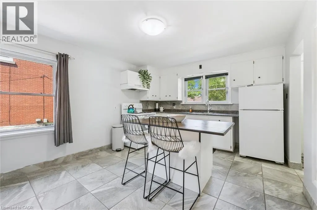115 MARLBOROUGH Avenue Unit# 2, #2