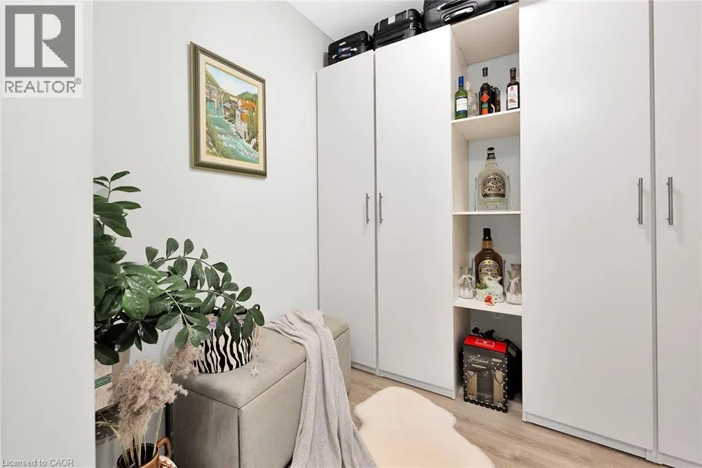 121 HIGHWAY 8 Unit# 301, #301