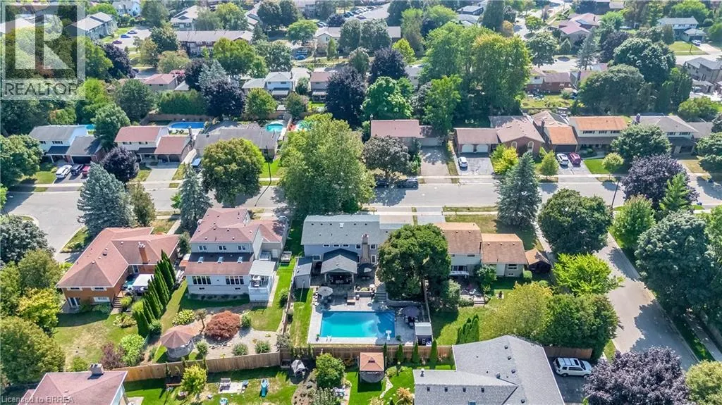 15 CANDLEWOOD Drive