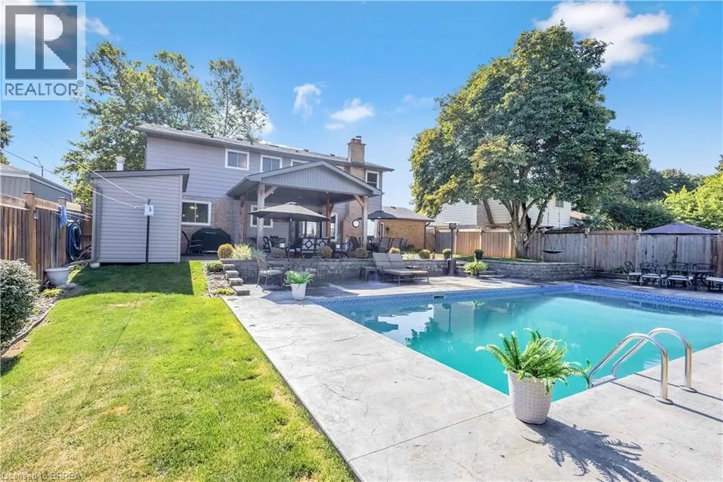 15 CANDLEWOOD Drive