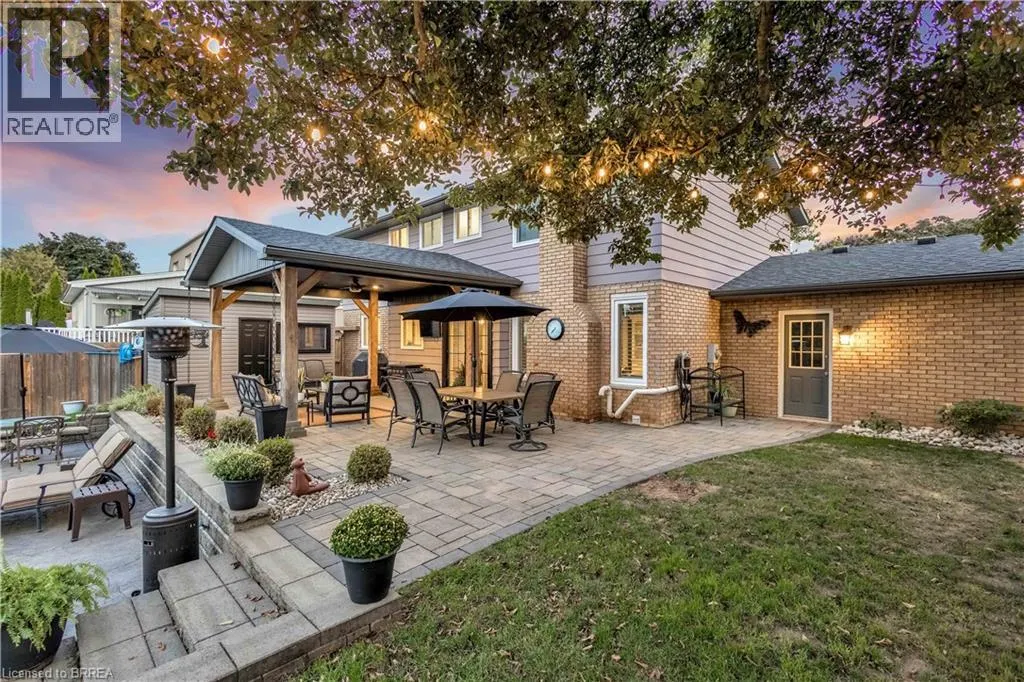 15 CANDLEWOOD Drive